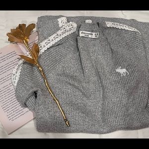 Abercrombie Kids (Womens 15-16) grey and white laced sweater